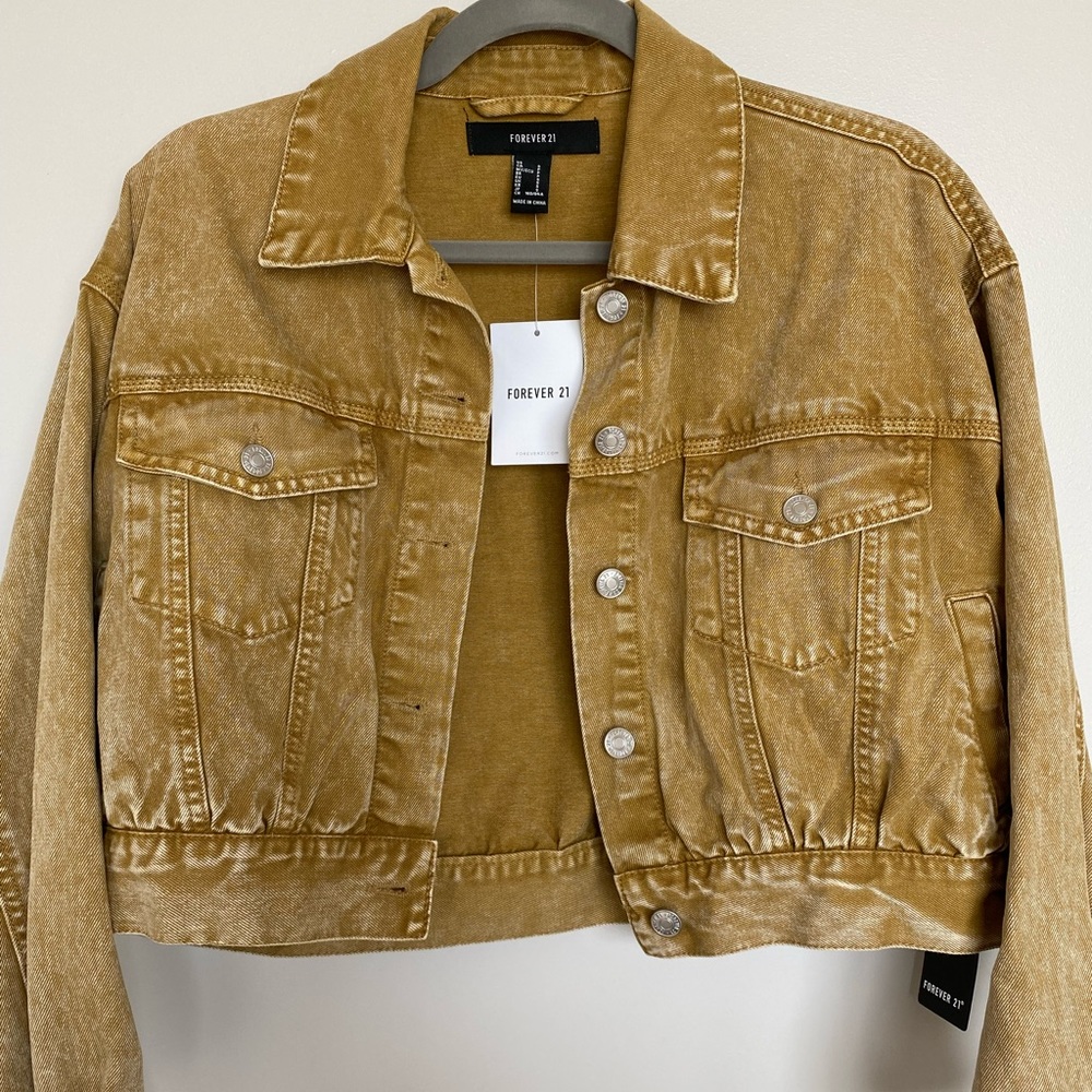 *BRAND NEW* Forever 21 cropped jean jacket
